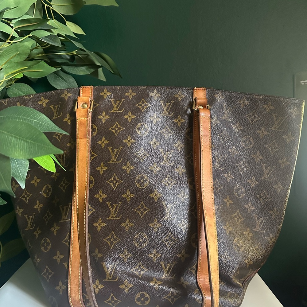 Louis Vuitton Monogram sac shopping  Tote with Tan Straps